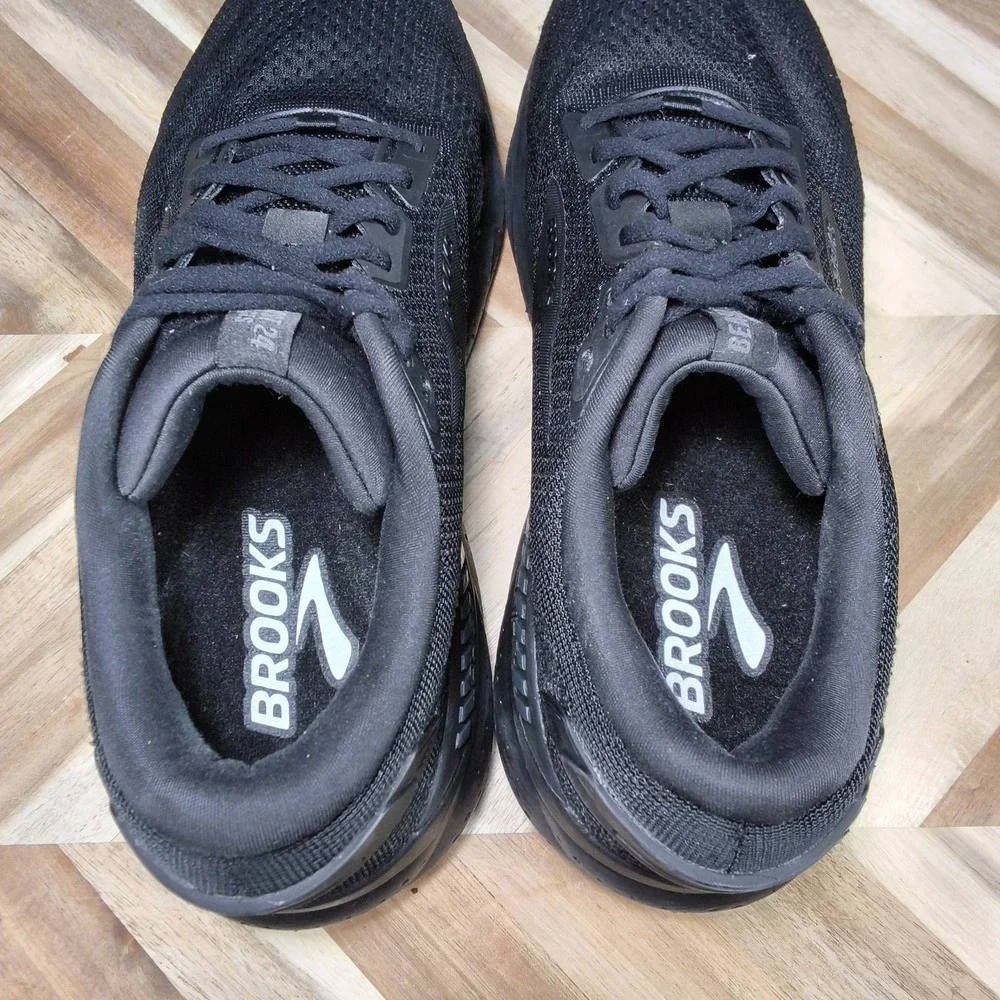 Brooks Beast GTS 24 Mens 10 D Running Shoes Black Black 1104251D020  Comfort